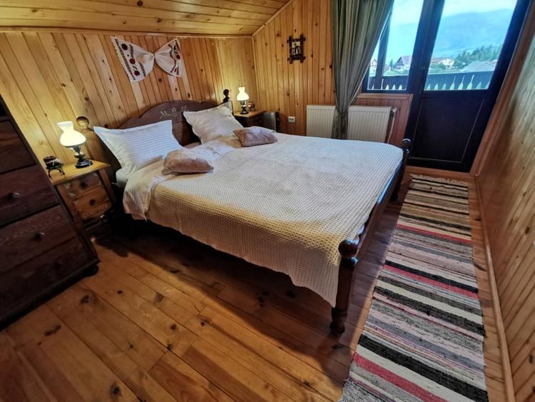 Oportunitate de investitie - pensiune de vanzare Moieciu de Jos - 12