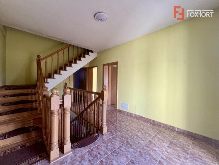 Casa individuala cu 7 camere si teren de 358 mp de vanzare, zona Girocului - 14
