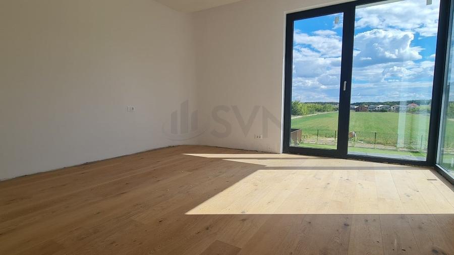 REV2003401 Vila cu piscina 800 mp teren langa padure in Corbeanca - 9