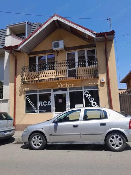 Casa ultracentrala cu spa?iu comercial + studio , chiria?i stabili !