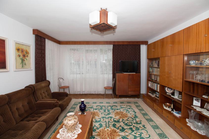 Apartament 3 camere de vânzare – Str. Constantin Brâncoveanu, Brașov | Etaj 3 | - 3