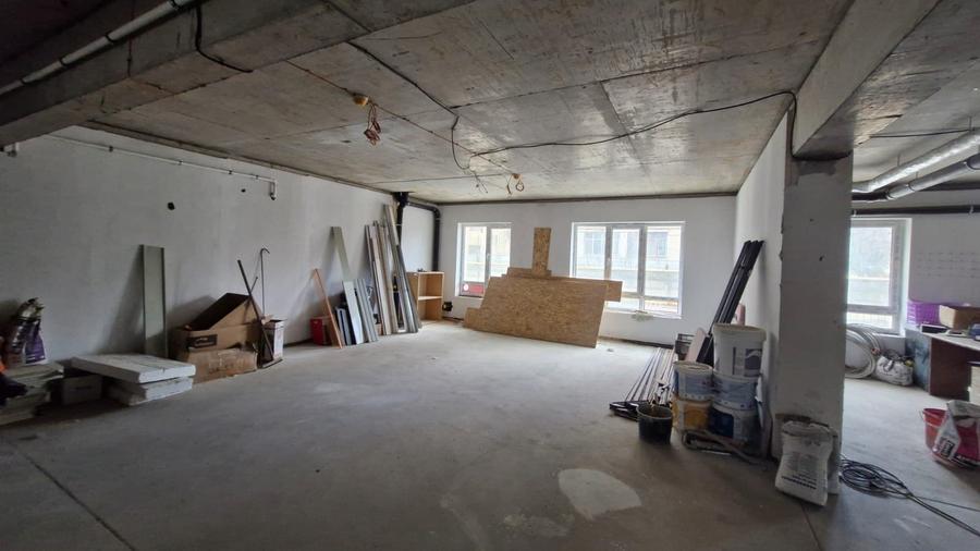 Spatiu comercial/birouri - Sos. Oltenitei  - 195 mp -bloc nou - centrala termica - 13