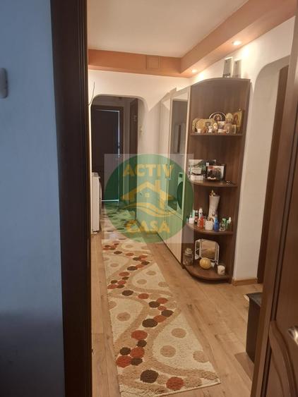 Apartament 3 camere, etaj intermediar, mobilat - 4