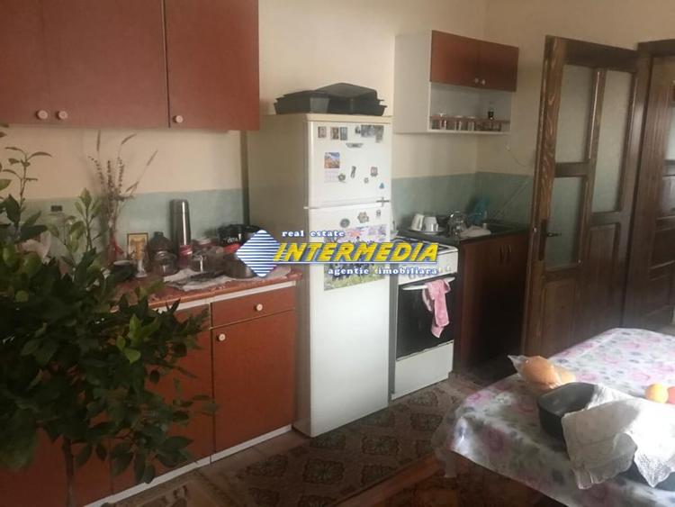Casa de vanzare cu 3 camere in Alba Iulia zona Centru - 7
