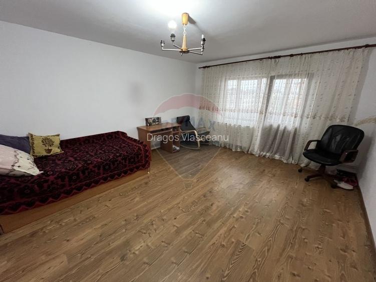 Apartament spatios de vanzare in GRUI - Campulung Apartament spatios de vanzare in GRUI - Campulung