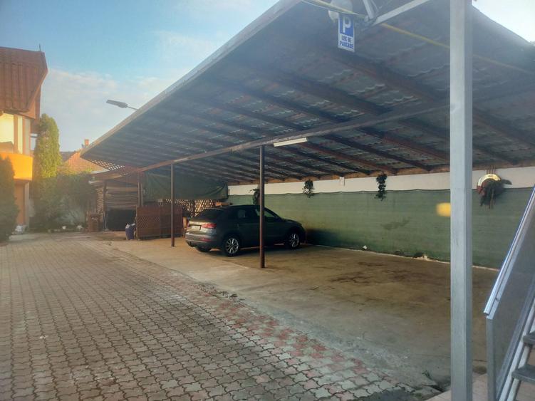 Casă cu 4 camere în Mihai Viteazu