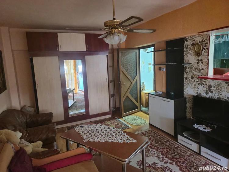 Inchiriez garsoniera - 7