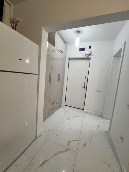 -Garsoniera lux mobilata si utilata complet in primul rand la mare - 11