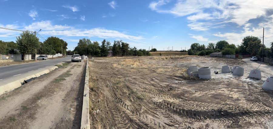 Teren Draganesti-Olt la soseaua principala N Titulescu - 2