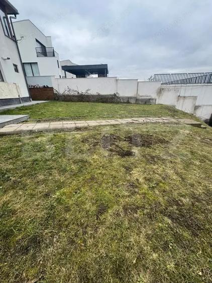 Duplex de inchiriat, 124 mp, zona VIVO - 17