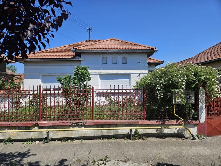 Casa de vanzare ORASTIE strada Castaului - 2