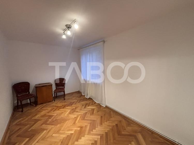 Apartament 3 camere 54mpu etaj 1 balcon zona Centrala Sibiu - 12