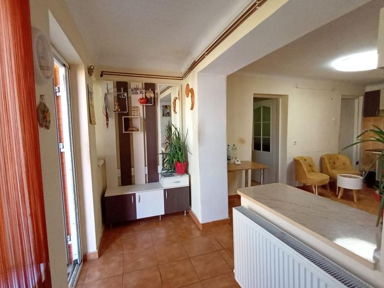 Casa in Cheriu + o casa restaurata cu 1277mp  livada si gradina - 9