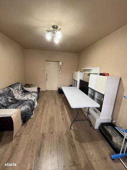 Apartament 3 camere de vanzare Craiova, str. Emanuel Chinezu - 1