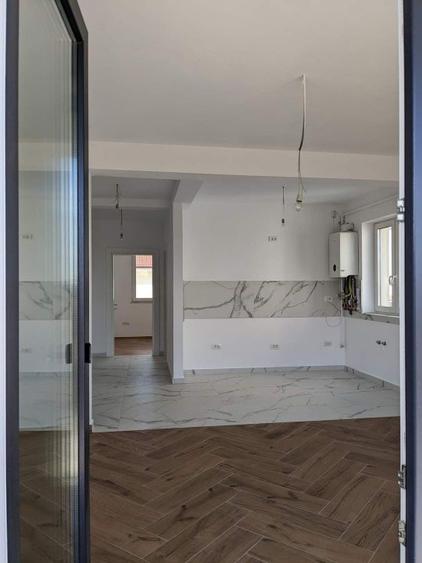 GRADINA 50 mp. Aproape de Zone2 si Mega Image. Decomandat. - 4