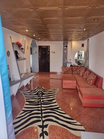 Apartament central de inchiriat in One?ti - 1