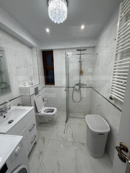 Apartament de lux cu 3 camere, 120 mp, curte privata de 70 mp, zona Palas Mall - 9