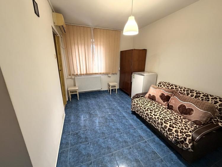 Bld 1 Decembrie 1918 - Str Postavarul - garsoniera - etaj 1/10 - bloc reabilitat - 1