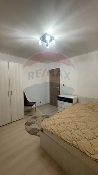 Apartament cu 4 camere de închiriat în zona Sarari - 5