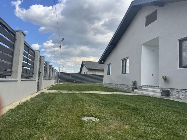Casă cu 4 camere în Central