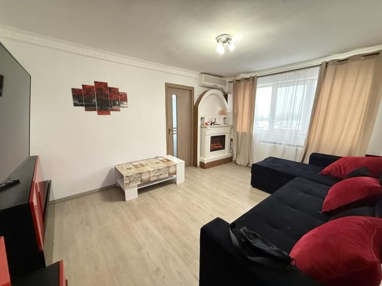 Apartament practic, 2 camere, 38 mp, etaj 4 - zona Sagului - 1