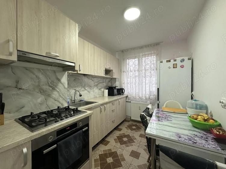 Agentia imobiliara VIGAFON vinde apartament 3 camere Democratiei - 1