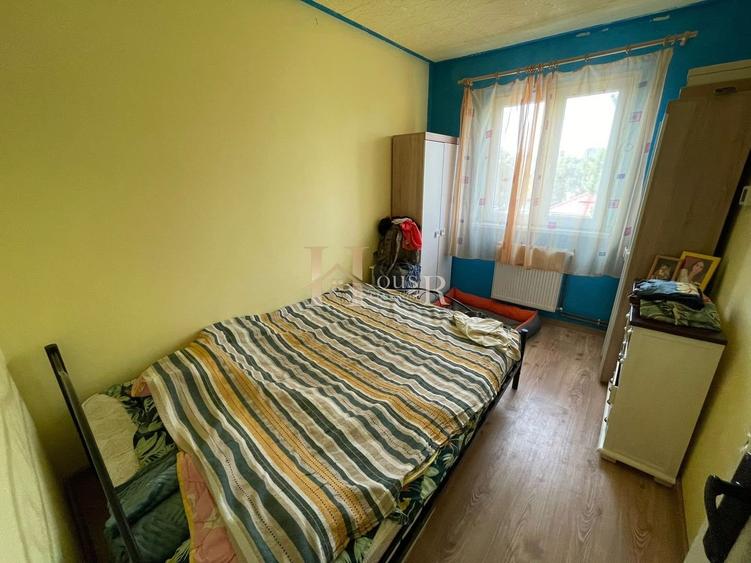 4 camere aproape de Spitalul Judetean. Etaj intermediar. Centrala proprie - 4