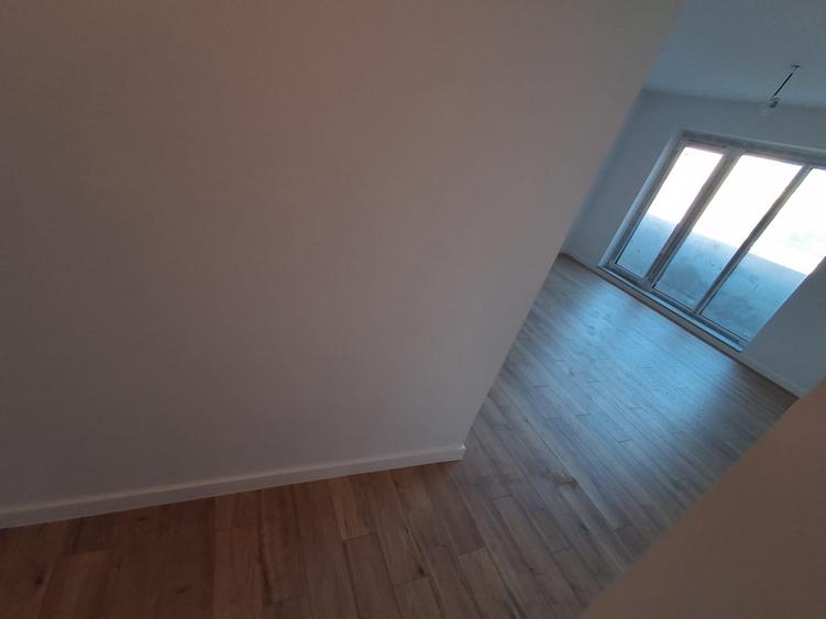 Acte gata - mutare directa - 3 camere la Metrou Aparatorii Patriei Berceni - 8