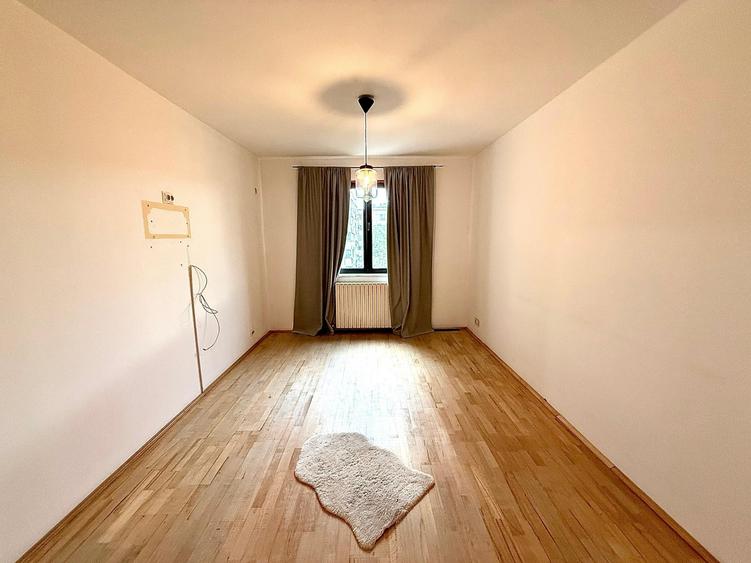 Apartament 4 camere in Crangasi - Design si materiale premium, Bloc 1982 - 9
