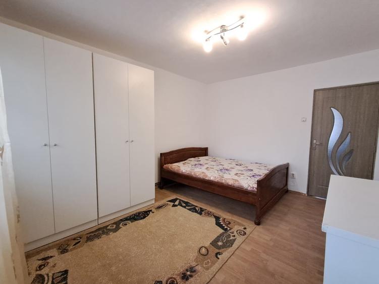 Ap.2 cam 57 mp dec. Renovat et.3,2 balcoane, Aleea Barsei Marasti - 4