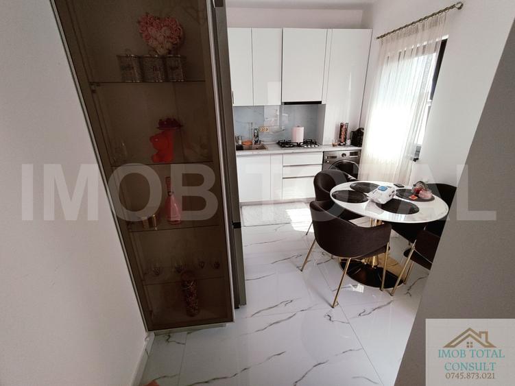 Apartament 3 camere , Zona Targul Saptamanal, mobilat si utilat, 2 locuri parcar - 6