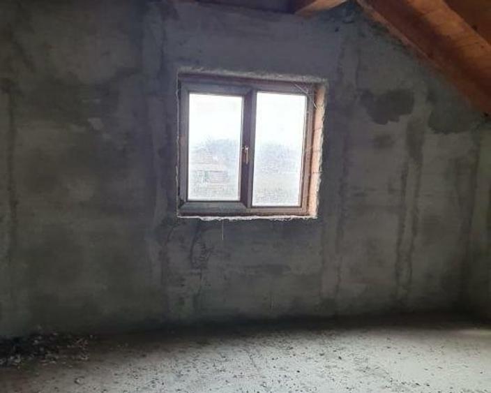 Casă individuală, P+M, la gri, în loc Ivanda, la 30 km de Timișoara, comision 0% - 4