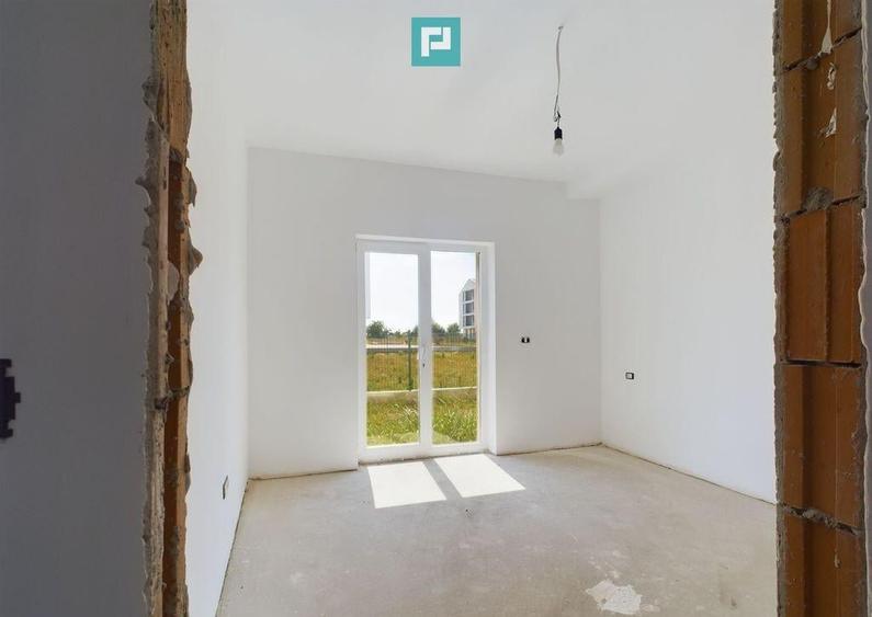 Apartament cu 3 camere, zona Torontalului - 2