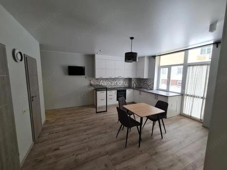 Apartament 2 camere de vanzare, zona Petre Ispirescu