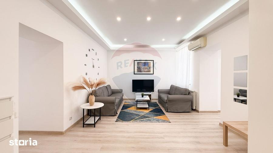 Apartament cu 3 camere în Romană
