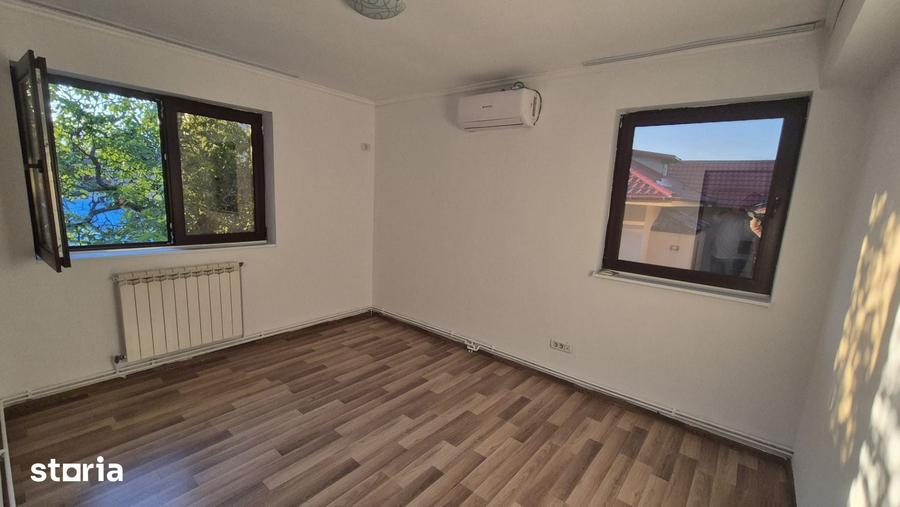 Apartament cu 5 camere decomandat în Grivița