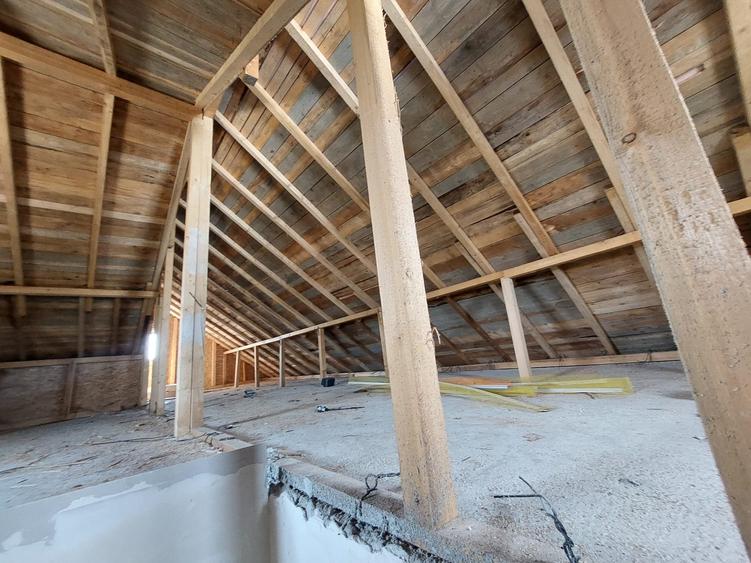Casă individuală cu 4 camere cu Teren 450 Mp în Prelungirea Ghencea