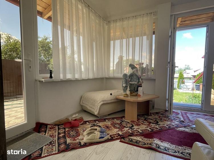 Casă cu 4 camere în Cârlig