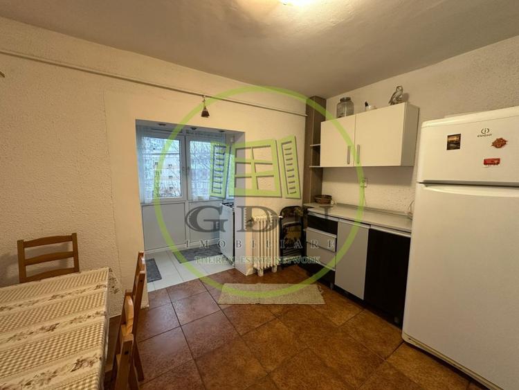 Apartament cu 3 camere decomandat, mobilat în Brazda lui Novac