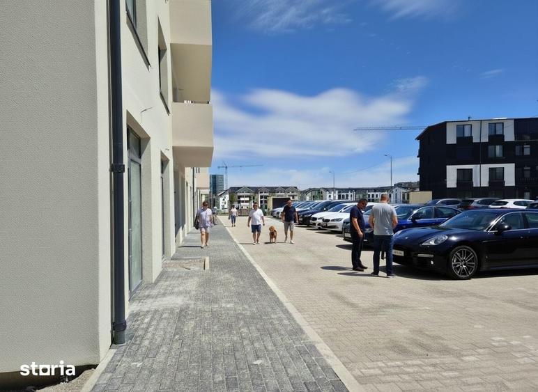 Spatiu Comercial cu Vitrine, Open Space, 200 mp - Doamna Stanca Sibiu - 2