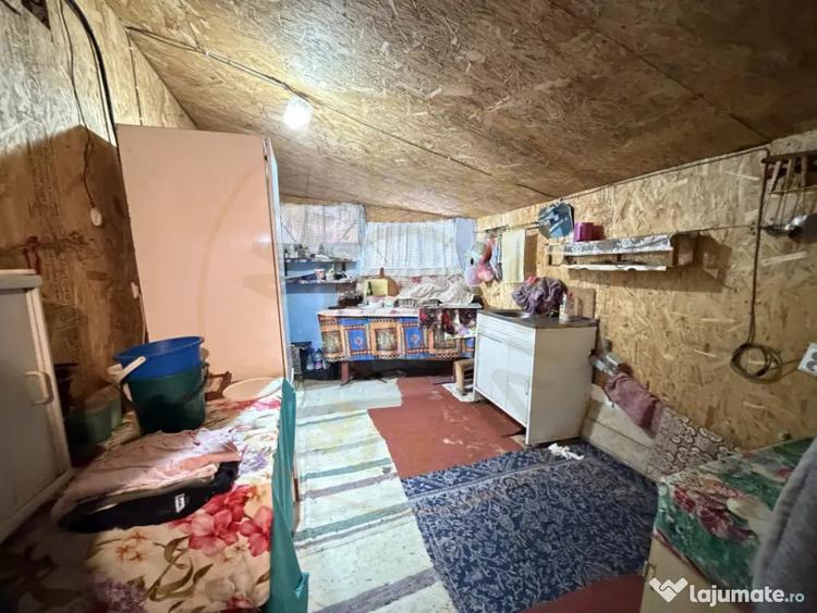 Casă cu 4 camere cu Teren 780 Mp în Priboieni