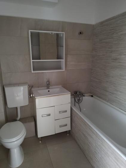 Apartament cu 3 camere decomandat în Mărăști