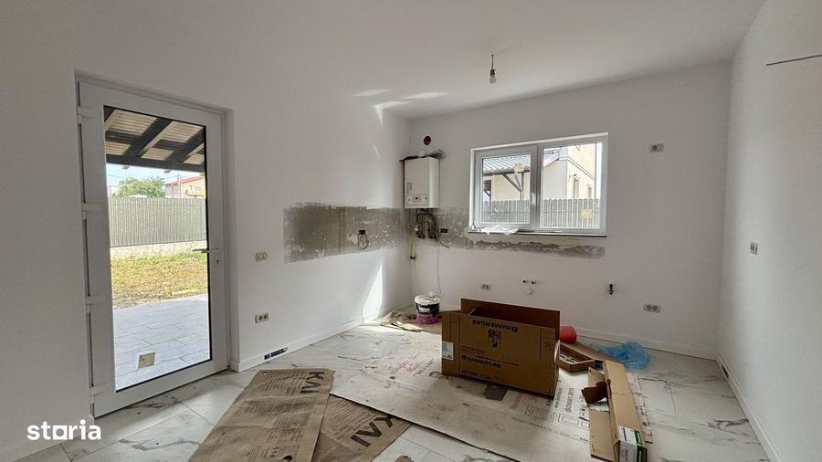 Casă cu 4 camere cu Teren 360 Mp în Valea Lupului