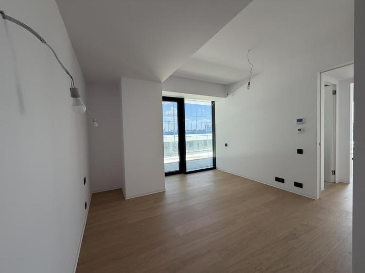 Apartament cu 3 camere decomandat în Floreasca