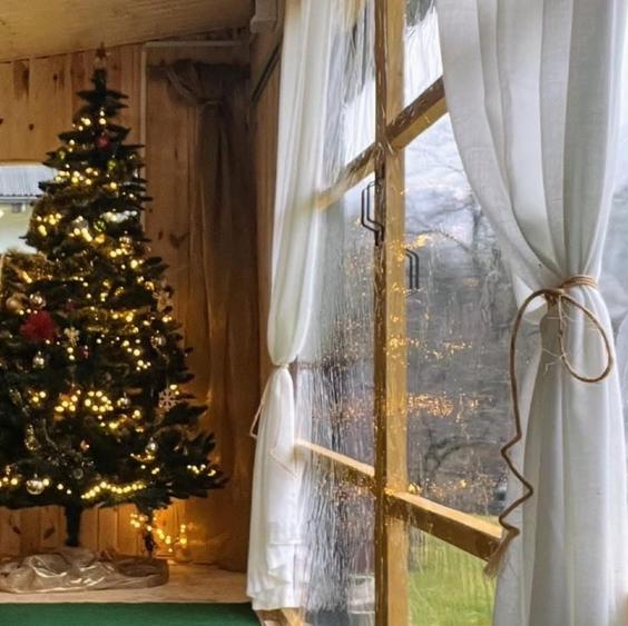 Casă individuală cu 4 camere cu Teren 20000 Mp în Hangu
