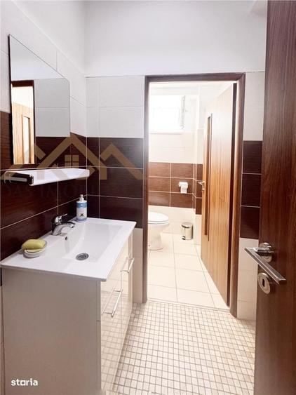 Spațiu comercial, de 150 mp, în Central