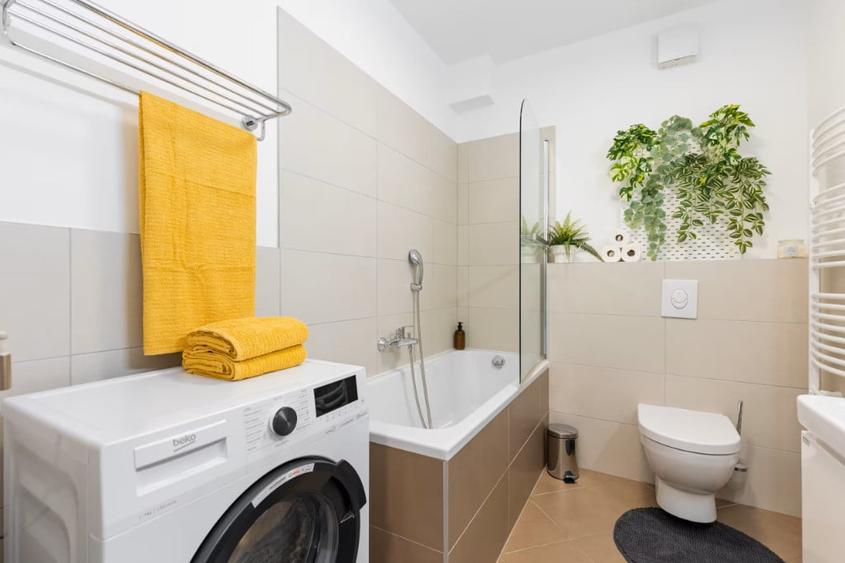 Apartament cu 2 camere decomandat în Crângași