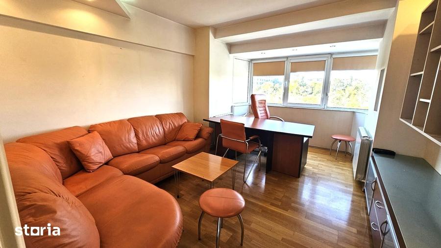 Spațiu comercial, de 100 mp, în Centrul Civic