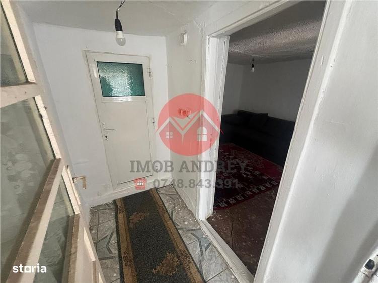 Casă cu 3 camere în Central