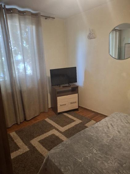 Apartament cu 2 camere semidecomandat în Calea Severinului